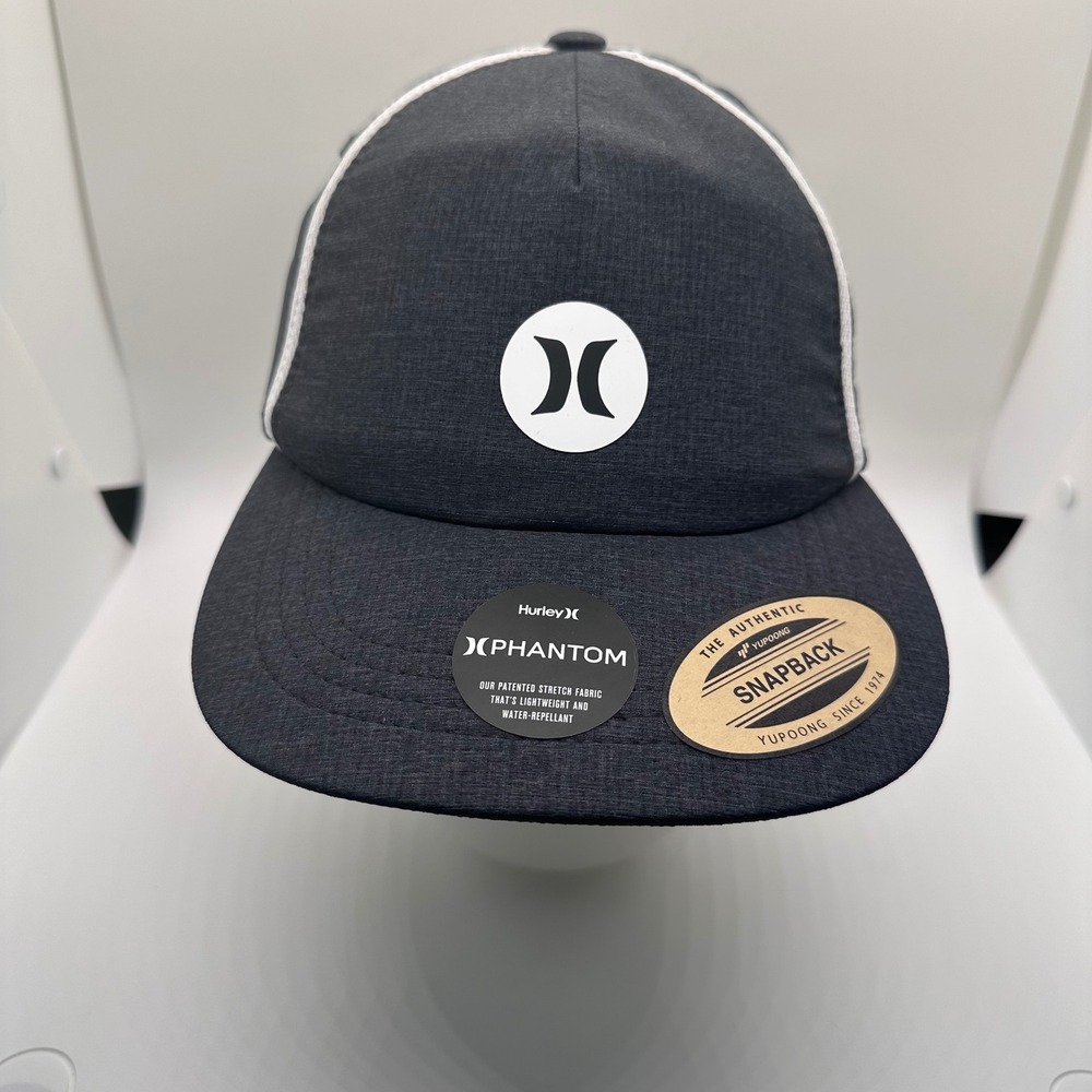 Hurley Phantom Hat Snapback Yupoong Black and White‎ One Size